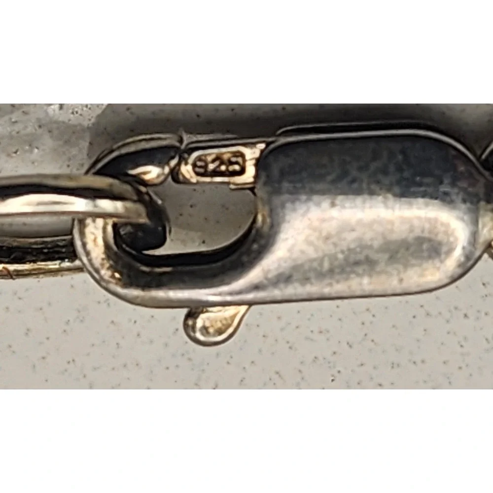 Unbranded sterling silver